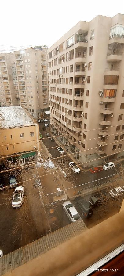 Apartment On Tumanyan Street,19 エレバン エクステリア 写真