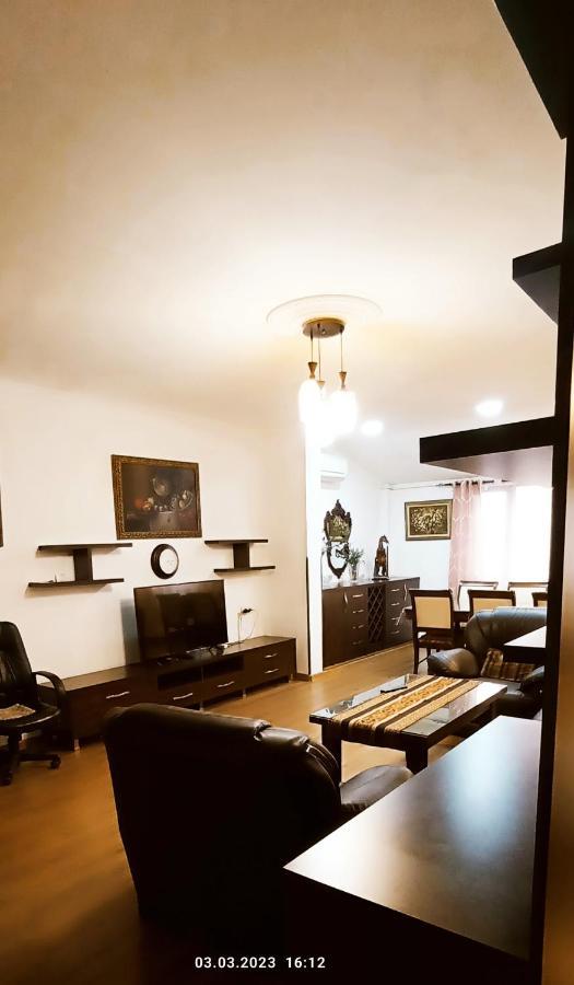Apartment On Tumanyan Street,19 エレバン エクステリア 写真